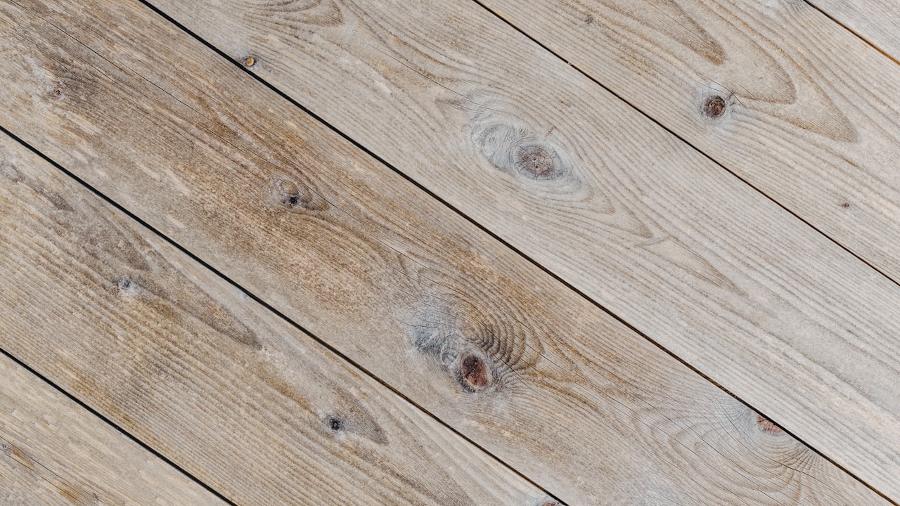 Everything You Should Know About Wood Palletizer Machines