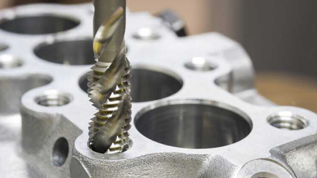 What Maintenance Advice Do You Have For Wear Parts In Shredders And Grinders?